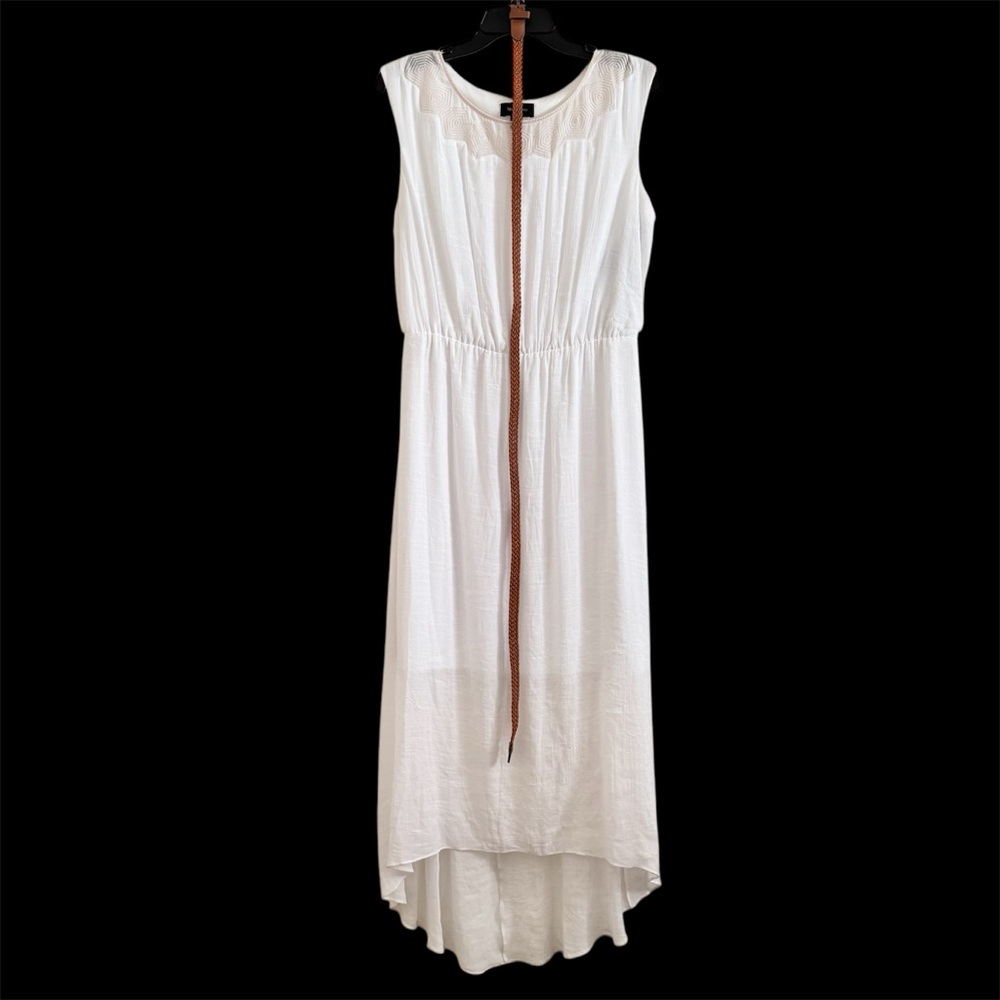 Sleeveless high-low dress